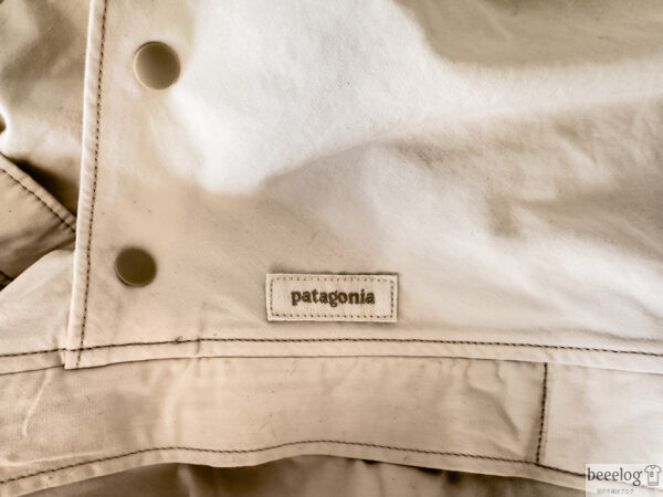 特別ロゴ刺繍のアップ