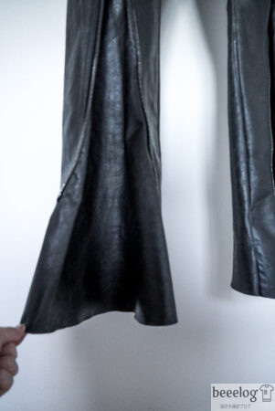 レザー Bolan Banana 裾アップ